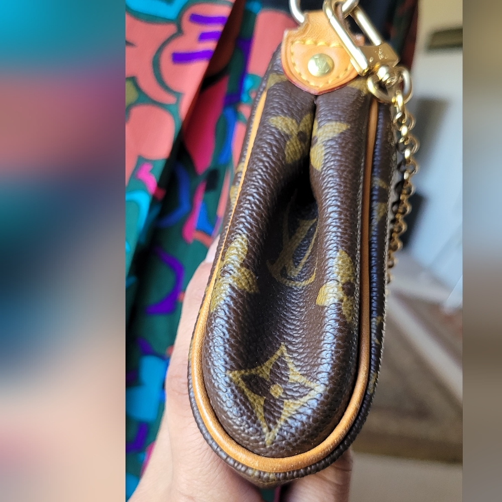 Louis Vuitton EVA Brown Monogram Crossbody - Picture 13 of 16